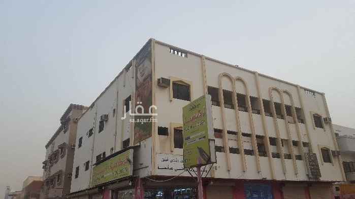 1676541 رقم العرض ٩٣٠
شقه للايجار
خمس غرف وصاله ٣ حمام مطبخ وبلكونه