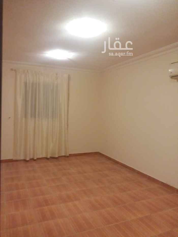 1502366 شقة دورين فاخرة للايجار بحي الياسمين مربع 4 مجلس وصالة ومطبخ وثلاث غرف نوم واربع دورات مياة وصالة علويه صغيرة مكيفات اسبليت راكب ومطبخ راكب الشقه نظيفة .