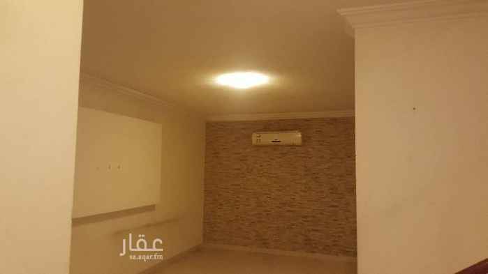 1555203 شقة دورين بحي الياسمين مربع 4 مجلس وصالة ومطبخ واربع غرف نوم واربع دورات مياة مكيفات ومطابخ راكب موقف سيارة خاص للشقة ..يوجد غرفة ماستر كبيرة وغرفتين نوم بينهم دورة مياة وغرفة صغيرة للخادمة لمزيد من التفاصيل الرجاء الاتصال .