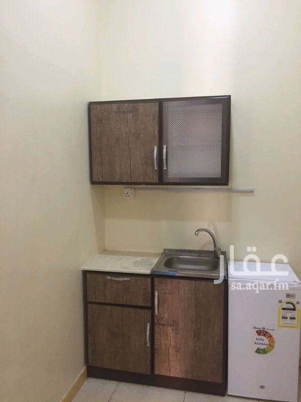 1127232 غرفة مع مطبخ و دورة مياه خاصة،،، السعر شامل الكهرباء والماء و الأنترنت (فايبر)،،، هدفنا ندلع العزاب
- 0543889333 - 0503300006