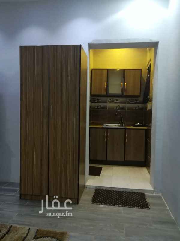 1276258 📌غرفة مفروشة العزاب
حي العزيزية - شارع الاربعين
للاتصال والاستفسار ☎️ 0543889333 - 0545305797 - 0503300006