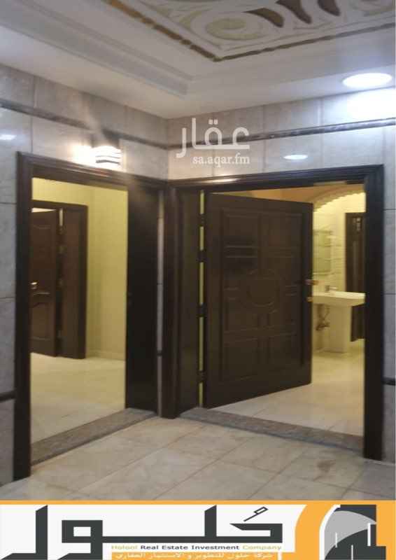 1740602 ⭐️شقة فاخرة دور ارضي
📌4 غرف
📌3 دورات مياه
📌 صالة ومطبخ
⭐️المطلوب :
26 الف + الفين تأمين مسترد عند تسليم الشقة
⭐️لتواصل على الرقم :
+966 50 599 2080