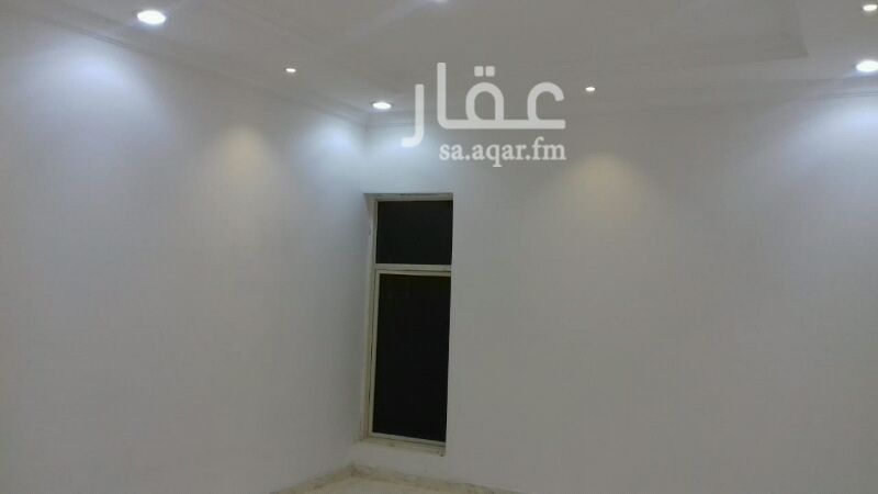 1507228 شقه للإيجار بحى الياسمين مربع 18
شقه عباره عن غرفتين نوم مجلس وصاله 3دورةمياة مطبخ راكب
بدون مكيفات
شقه مجدد بكامل
0530564000