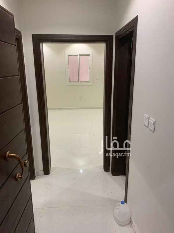 1509111 شقه ٤ غرف واجهه يوجد دولاب مطبخ صاله تشطيب ممتاز غاز مجاني مياه مجانيه حسب الاستهلاك الطبيعي كما يوجد مكيفات سبليت وغيرها