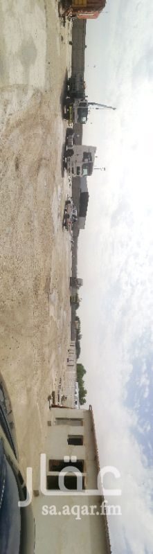 1370838 ارض 5000 متر مسورة تقع في منطقه التشليح بالقرب من سوق الفحم بعد المنطقة الصناعية مباشر ولها باب على كل شارع رئسي بها عدد 2 غرفه للايجار او التانزل هي أرض نقليات وتصلح للتخزين وأغراض أخرى ويمكن توفير مصدر للمياه عمل بئر وأيضا تقديم على عداد كهرباء في حاله التعاقد