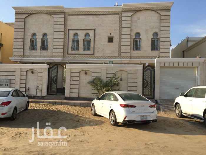 1448789 دور وثلاث شقق فى العزيزيه 92 ب. موقع ممميز مقابل مسجد دور 6 غرف وأربع حمامات. الشقق ثلاث غرف وحمامين مدخلين المساحه 400 عمر البيت 3 سنوات ونص وعمل له صيانه كامل. البيت عليه صندوق العقاري نظام القديم باقي 460 الف. على السوم