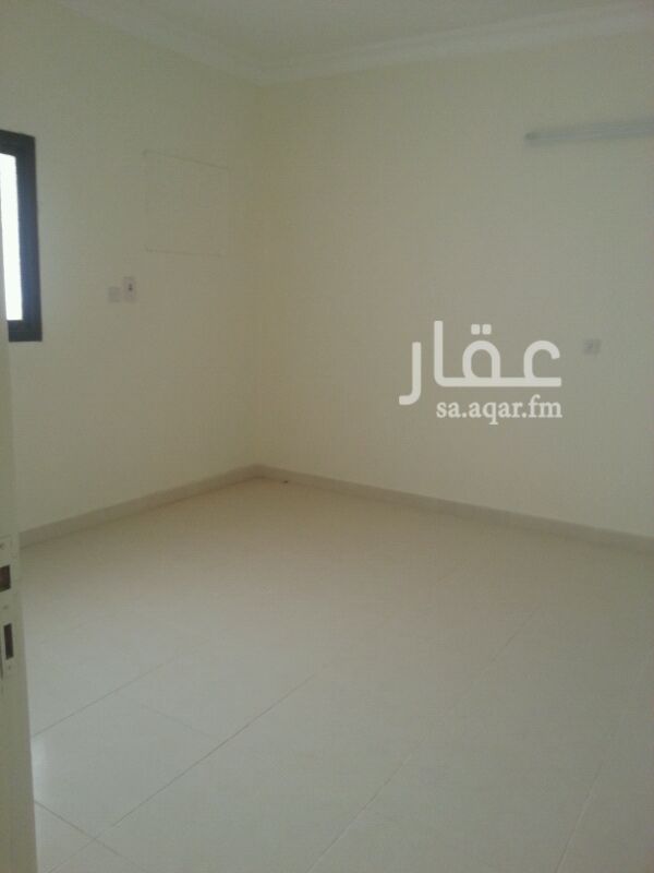 1672458 فرصة رائعة لسكن العزاب !
غرف جديد للايجار بأسعار تتراوح بين 700- -900 شهريا
الحق واحجز غرفتك
حارس العقار :
0591089563