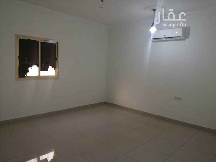 1756398 شقة عوايل للايجار بفيلا
حى العارض الدور الثالث
غرفتين نوم ومجلس وصالة ومقلط
وحمامين ومطبخ مكيفات اسبلت راكبة
ومطبخ راكب