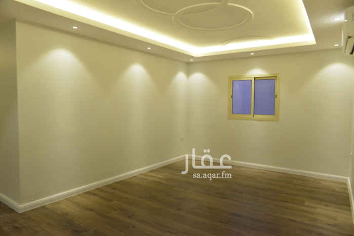 1581792 شقة مميزه وجديدة المطبخ راكب جديد مكيفات سبلت
الموقع ممتاز وقريب من جميع الخدمات