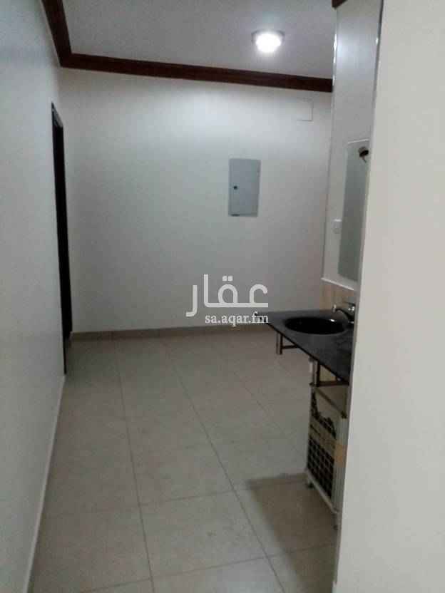 1600164 شقه للايجار عوائل فاخره
غرفه وصاله ومطبخ وحمام
العقار مجدد بالكامل مطبخ راكب مكيفات راكبه
موقع ممتاز متوفر جميع الخدمات