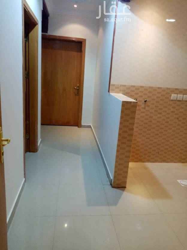 1634932 شقه للايجار عوائل فاخره
غرفتين وصاله ومطبخ وحمام
العقار مجدد بالكامل مطبخ راكب مكيفات راكبه
موقع ممتاز متوفر جميع الخدمات