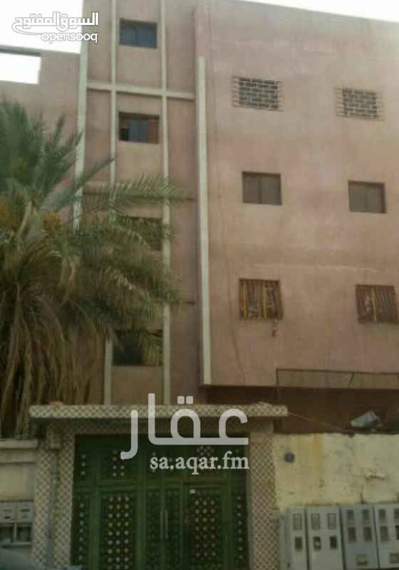 1569687 يوجد صك شرعي عمارة مكونة من ٤ أدوار
المنطقة فندقي واغلبها عمائر حج ورمضان
الموقع قريب من منى واستراتيجي وقابل للتفاوض للجادين فقط