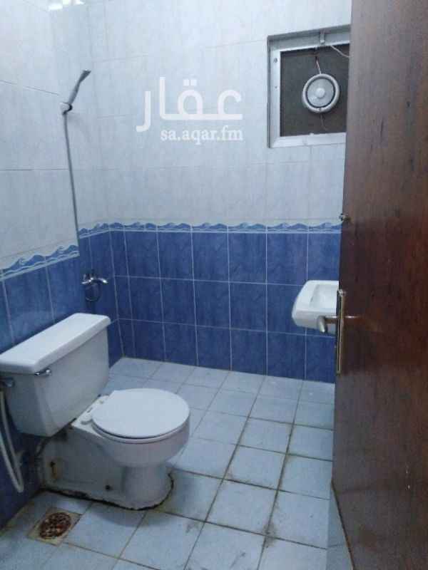 1296353 للايجار شقه في حي الاسكان بالخبر مجلس مقلط اصاله مطبخ ثلاث غرف نوم من هم غرفه ماستر روم مقابل اسواق المزرعه