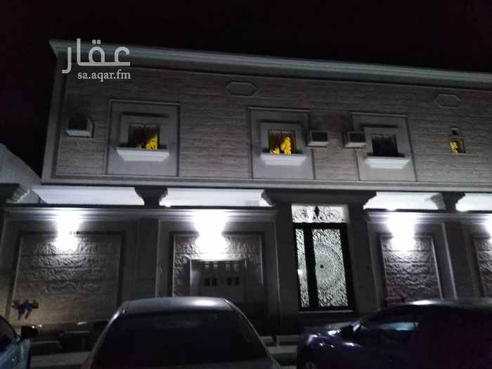 1558884 للايجار شقه في مخطط 92 حي الشراع بعزيزيه الخبر مجلس ومقلط وصاله وغرفتين نوم ومطبخ مدخلين دور ثالث مع السطح المطلوب 20 الف