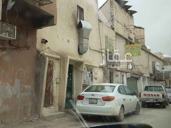 1510641 *بيت في الصالحيه بالرياض شعبي*
*المساحه ٨٨م*
*شارع ١٤م شبه تجاري فيه محلات*
*مؤجر عزاب ١٠ الاف ايجار قديم*
*السوم ١٠٠ الف*
*البيع ١٢٠ صافي*
*مكتب عبدالله المنيع للعقارات*
*ابو خالد*
*0544389559*
*نسوق عقاراتكم بكل إحترافية ، ونلبي طلباتكم*
*لمتابعة العروض العقاريه الجديده*
*_على تويتر_* https://twitter.com/AlmaneaA7?s=09
*_سناب شات:_* https://www.snapchat.com/add/abdullah_bbd
*_ للإطلاع على عروضنا_*
https://bit.ly/2HUNgtL
https://sa.aqar.fm/user/281014