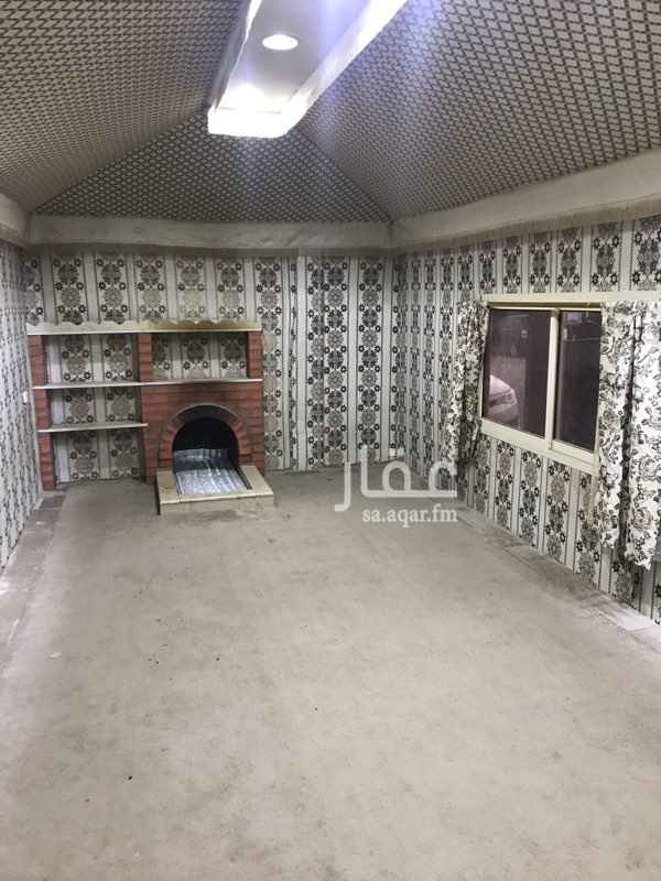 1505478 استراحة عزاب مقابل استاذ الملك فهد شارع قابوس بيت شعر 8*4
غرفه 6*4 - مطبخ دورة مياه
شارع كبير موقع مميز الايجار 21000 سنوي