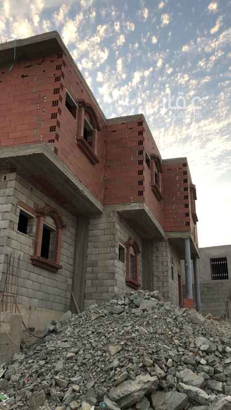 1437103 بيت عظم للبيع تصميم رائع وشغل بناء شخصي لولا الحاجه ماباعه صاحبه
3غرف نوم وصاله ومطبخ ومجلس
و3 دوراة مياه
والدور الثاني نفسه وأوسع مساحه
مع زيادة دورة مياه وغرفة غسيل يعني 4 حمامات
المطلوب350 الف قابله للتفاوض البسيط .