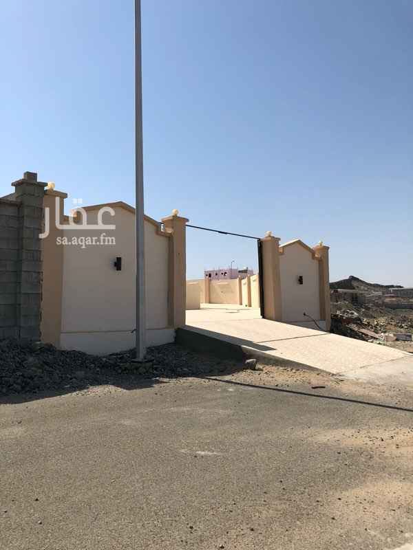 1662866 استراحة للايجار موسم الحج
مكونه من غرفتين وصاله ومطبخ ودورة مياه مؤثثه بالكامل