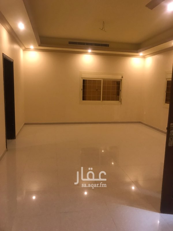 1375889 فله للبيع في حي النهضة مساحة 312 متر شارع واحد شرقي
مفصول دورين وما الحق
الدور الأرضي ثلاثة مجالس + حمام مين ومطبخ راكب
الدور الثاني أربع غرف نوم + صالة + مطبخ راكب +5 حمامات
الملحق غرفة غسيل + غرفة شغالة اثنين دورات مياه
يوجد فيها مصعد + مسبح + تكيف مركزي+غرفة سائق
قريب من حديقة ومسجد
المطلوب2مليون300الف
تواصل على هذا الرقم
ابومحمد
0544428709