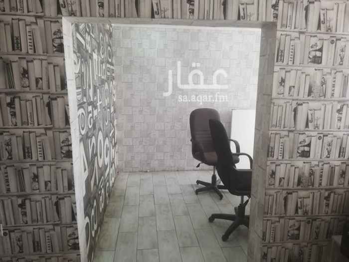 1589930 محل للايجار بالمعدات وبدون معدات
السعر قابل للتفاوض
مساحة المحل ٩٠م تقريباً
للتواصل على الواتس رقم
0507672522