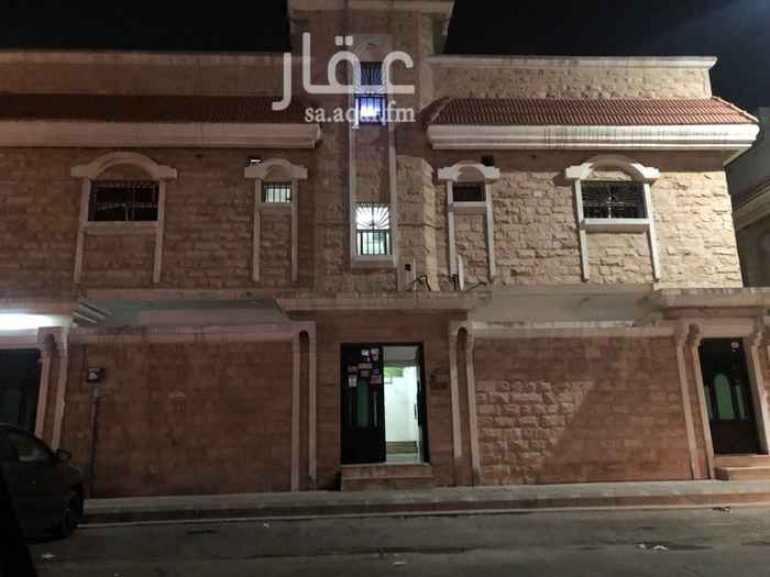 1697614 عمارة91 - ج العمر15سنه
المساحه 400م شارع 15شمال
مكونه من 4 شقق وملحقين
كل شقه 3غرف وصاله ومطبخ وحمامين.
الملاحق مكونه من غرفتين ومطبخ وحمامين وسطح مساحته 8*5م
البيع مليون 150 ألف صافي.