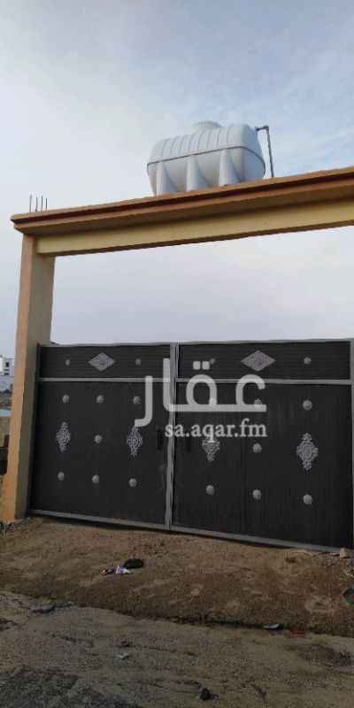 1225127 حوش واجهتين 670م فيه 2غرفه وصاله ومطبخ و2 دورة مياه جاهزة ومؤثثة ومجلس خارجي ودورة مياة وخزان يسع 2 سكس وبيارة اكرمكم الله والحووش مسلح بوابه 5 متر وعداد كهرباء 70 امبير قريب مسجد الحسون حي سكني الجيران عماير دورين وثلاثه