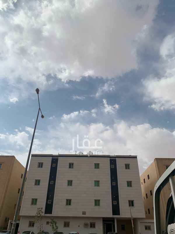 1700930 الشقة مكونه من ٣ غرف وصالة ودورتين مياه .