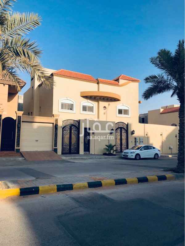 1283981 دور اول
في حي تلال الرياض
موقع مميز تشطيب سوبر ديلوكس
التكييف مركزي راكب
التفاصيل :
2 غرف كبيرة
2 دوراة مياة
مجلس
مطبخ كبير
غرفة خادمة
صالة