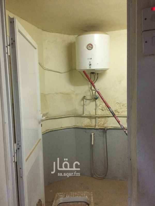 1547340 مستودع للايجار سنوي
دور ثالث عباره
عن ٣ غرف شينكو
دوره مياه
يستخدم مستودع فقط
يمنع السكن فيه