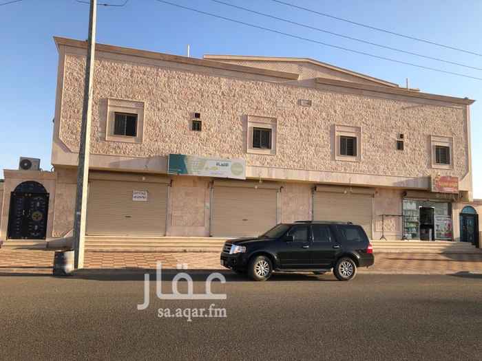 1586796 عماره دورين ستة شقق واربع محلات الوجه حجر على شارعين ٣٠ وشارع ٢٥ تجاري بامكان تقسيم الشقق 9 شقق للاستثمار