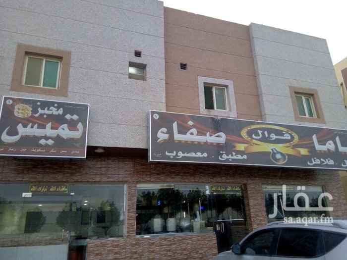 1347055 عمارة للبيع بحي اشبيليا شارع بحر العرب تتكون من 15شقه كل شقه غرفتين وصاله وحمام ومطبخ عمرها 3سنوات كانت مؤجرة سكن عمال على شركه ويوجد بها عدد 6محلات مؤجرين كلهم سيمت 4400000والبيع 4600000 الدخل السنوي ٤١٦الف ريال