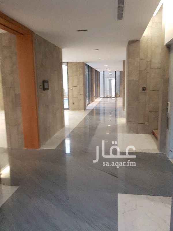 1118532 للبيع فيلا جديدة ضاحية البساتين مساحة 575م مودرن تشطيب جدا فاخر نظام سمارت هوم دورين وملحق
الدور الأول صالونين وسفرة ومطبخ
الدور الثاني صالة معيشة ومطبخ سيرفس و3 اجنحة نوم
الملحق جناحين نوم وغرفة شغالة بحمام وغرفة غسيل وسطح كبير يوجد مصعد ومسبح تكييف مركزي مطلوب 6 مليون