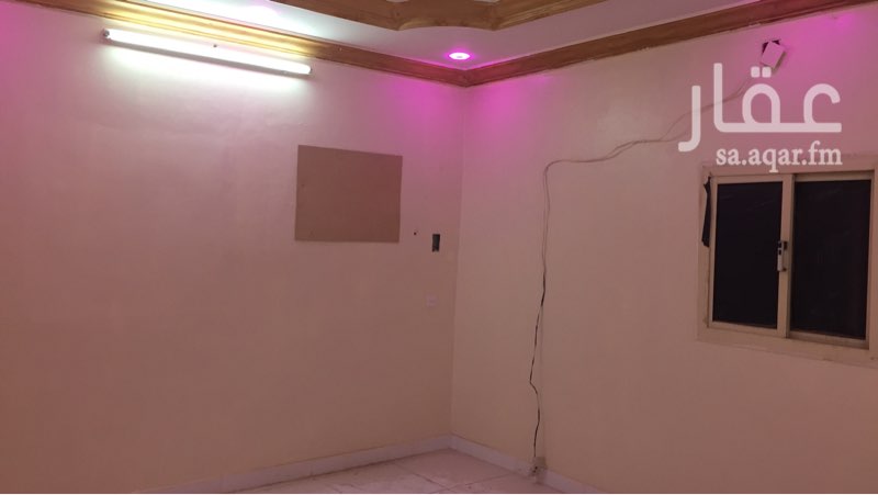 1473092 غرفه لايجار داخل شقه مكونه من غرفتين ايجار شهرى500ريال بدون الكهرباء
الشارع الموازى لمحطه المنتزهات - ًحى المنتزهات - بجوار مسجد عثمان بن عفان
0544645684