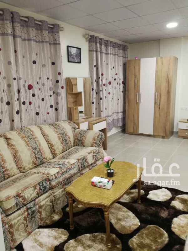 538545 للايجار غرف فندقية عوائل نظام استديو مفروش غرفه وصاله بشارع المتنبي ايجار شهري يبداء من( 1900) ريال الى (2800) ريال ايجار يومي (150) شامل انترنت الياف بصرية الماء والكهرباء مجانا + خدمات الصيانة .
شقه مفروش ( سرير + دولاب + كومدينه + مكيف +طاولة شاي + اسبيلت أو مكيف شباك + شاشة LED + ثلاجة .
