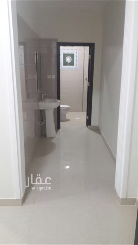 1529072 عماره للتقبيل مكونه من 5 شقق تم تقسيم الى 9 شقق
تركيب 23 مكيف و 9 مطابخ
باقي بالعقد 3 سنوات
التقبيل مستعجل مع فترت سماح 15 يوم
العقار مؤجر فاضي شقه
الدخل الإجمالي من 160 الف الى 165 الف ريال
الإيجار السنوى 90 الف
الصافي من 65 الف الى 70 الف ريال
المطلوب للتقبيل : السوم خلل اليومين
عرض ممتاز
مواقف للسيارات
وخدمات قريبه
ع شارع 30 تجارى خلف الدائرى الشمالي حي المونسيه
مخرج8
مدة العقد خمس سنوات باقي سنتين مع امكنيت تمديد العقد
للتواصل واتسب 0544800388 او خاص