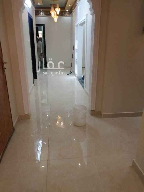 1584853 دور ارضي مجدد بالكامل بويات ارضيات أبواب وتركيب أبواب المنيوم - يوجد مظلات - مدخل سيارة - مستودع خارجي يصلح مطبخ خارجي - خيمة ملكية خارجية مساحة 4*5 مجلس رجال داخلي كبير مساحة 7*5 ثلاث غرف نوم 4*5 وحده منهم ماستر كذلك يوجد مقلط 4*5 وصالة نساء 6*4
