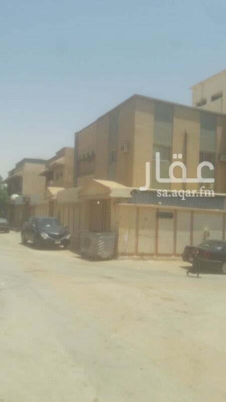 1244371 دور علوي مستقل ويوجد سور صغير وسطح اربع غرف تقريبا حي اليمامه جوال 0545086252