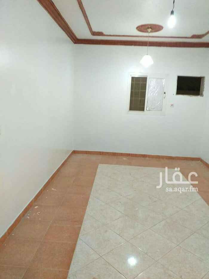 1543699 عوائل
غرفه وصاله و دورة مياه ومطبخ
المطبخ والكيفات راكبه
مجددا بالكامل
حي الملك فيصل
شارع الامير سعود بن عبدالعزيز آل سعود الكبير