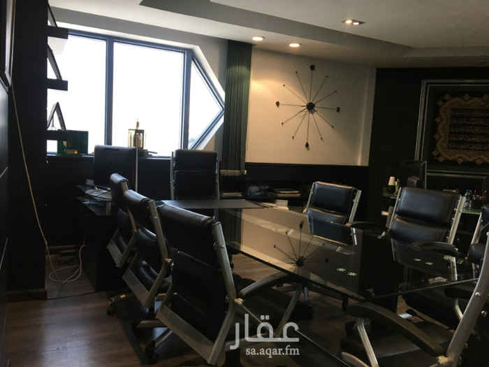 1308843 مكتب للتقبيل بحي العزيزية, برج الصفا الاداري - مقابل مركز النوري
مؤثث بالكامل
ستة غرف
مكاتب خارجية عدد 2
مطبخ
دورات مياه-2
