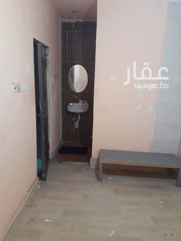 1298265 غرفه حارس مكيفه بحمام ومغسله
مدفوعة المويه والكهرب