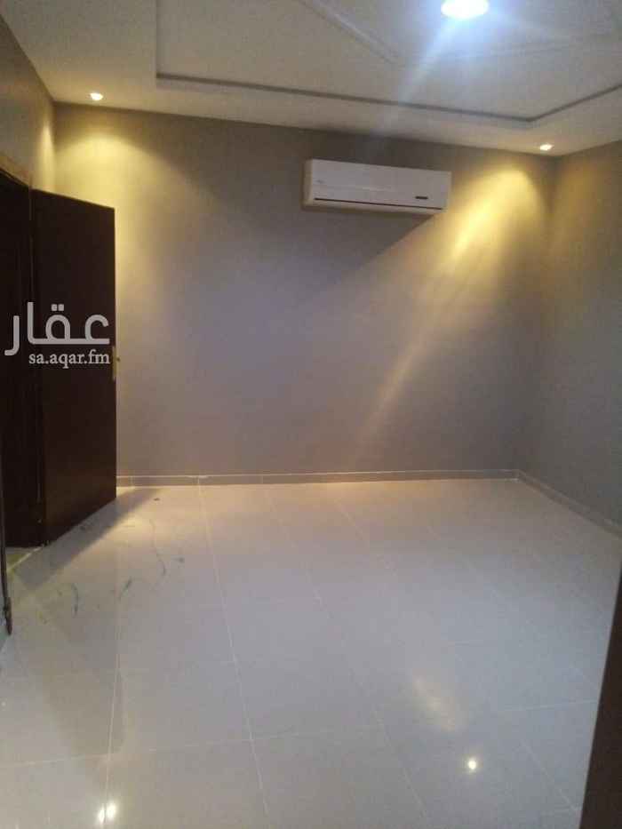 1757175 شقه عوايل للايجار غرفه وصاله ومطبخ وحمامين ومكيفات راكبه الموقع قريب من جميعا الخدمات العمار بها حارس