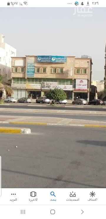 1702064 على شارع سعود مقابل هايبر بندة حي النور عمارة تجارية ٥ محلات تجاربة بالميزان وفيلا خلفية دورين و٣ شقق منها واحدة عن شقتين وملحق بالسطح الدخل السنوي ٢٥٠ الف قابل للزيادة الى ٣٠٠ الف في حالة رفع اجار المحلات التجارية .