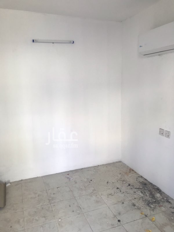 1633976 غرفة سائق جديدة لم تسكن من قبل ، فيها مكيف جديد ودورة مياة جديدة + مجلى
شامل الكهرباء + الموية
للتواصل من بعد العصر مباشرة الى ماقبل صلاة العشاء
0545609292