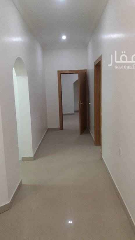 1478511 شقه للايجار حي الربيع الشرقي في عماره
مكونه من عدد ٢ غرفه ومجلس وصاله ومقلط
مطبخ مكيفات راكب
غرفه عامله مع دورت المياه
الدور الأول