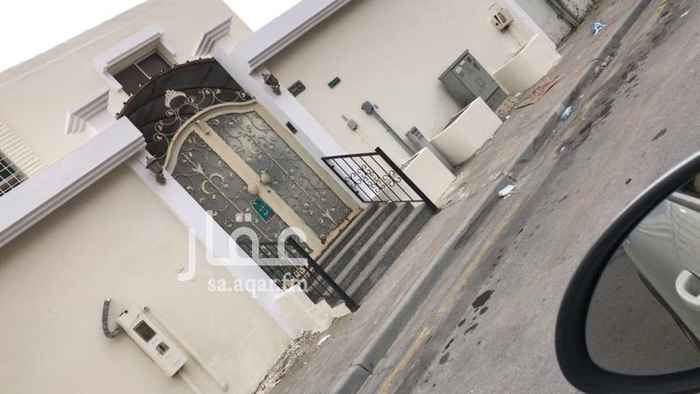 1397314 للأيجار بيت مخطط عبدالله فؤاد،
يبعد اقل من 100م من مستشفى المانع العام.
يتكون من دور واحد، 3 غرف ، مجلس ، صالة، مطبخ و4 حمامات. بالإضافة الى غرفتين في السطح.
* الواجهة:شرق .
* يتوفر مطبخ .
* يتوفر حوش .
* الشارع 15 متر شرقي .
* 4 غرف .
* 1 صاله .
* 4 دورة مياه
للتواصل
بوعبدالله
0545640008