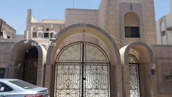 1332718 للبيع فلة هدد بجدة حى المروة
منطقة عماير
مكونة من دورين وملحق خارجى مع غرفة سائق
مساحتها 750م
كل دور منفصل عن الثاني و لها مدخلين كل دور خمسة غرف و مطبخ و ثلاثة حمامات فوق و حمامين تحت مع مخزن
ظهيرت شارع حراء
شارع 15 العمر20 سنة
مطلوب 3مليون ريال
للتواصل ابو جلال .0568779306