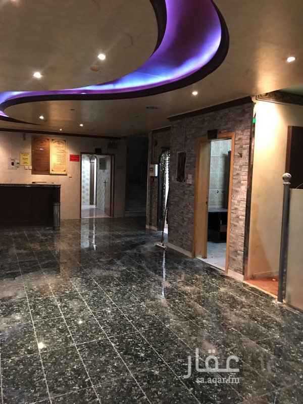 1549723 يوجد لدينا شقق مكونة من ثلاث غرف وحمامين ومطبخ
حي المنصورة
للتواصل
0509440879