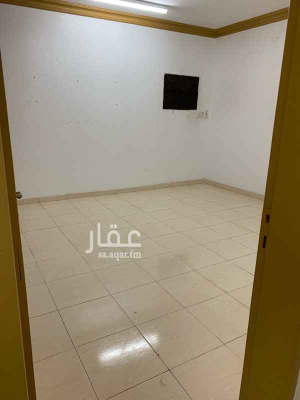 1660762 شقة الدور الاول
ثلاث غرف وصالة وحمامين ومطبخ
ملاحظة: يفضل التواصل عبر الواتساب
0546101444