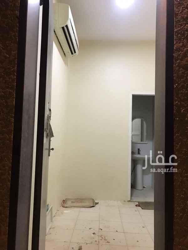 1613822 غرفه سائق
يوجد مكيف راكب
0555439931