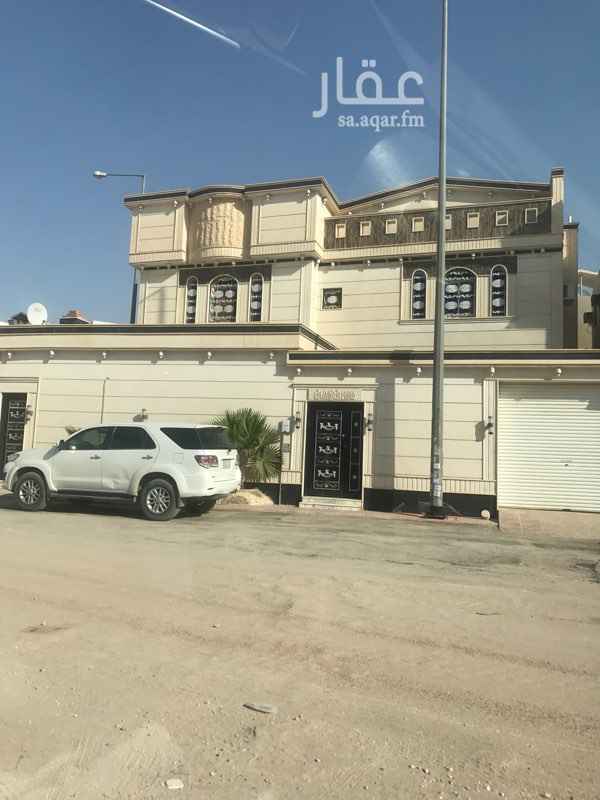 1704934 دور وثلاث شقق على شارعين شمالي وشرقي
فله بناء شخصي